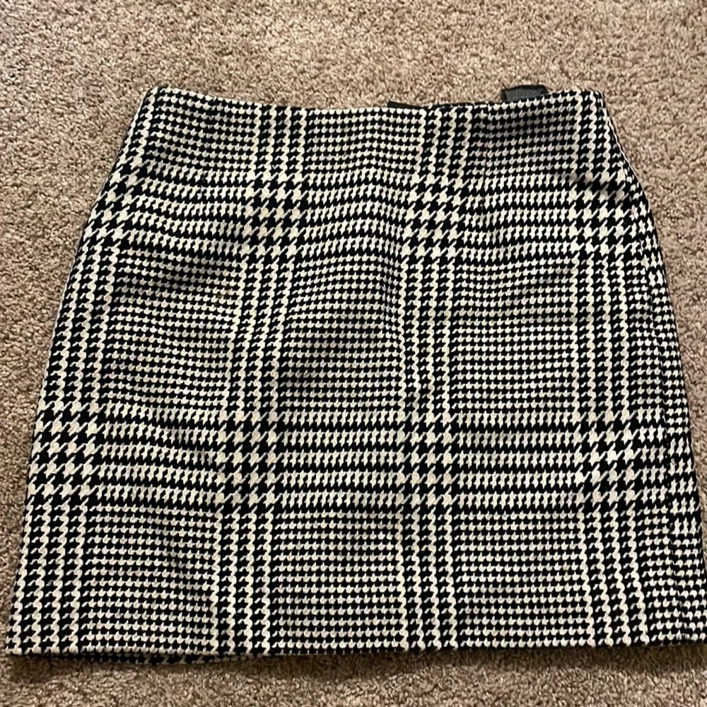 Gingham print wool skirt size 8